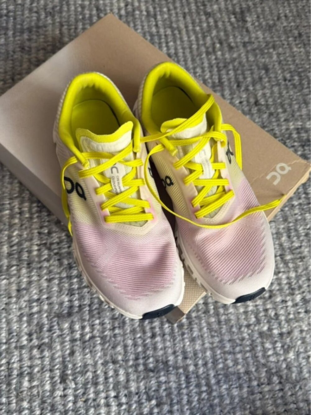 On Cloud 6 Push Women’s Running Shoes Yellow/White Size US 8.5